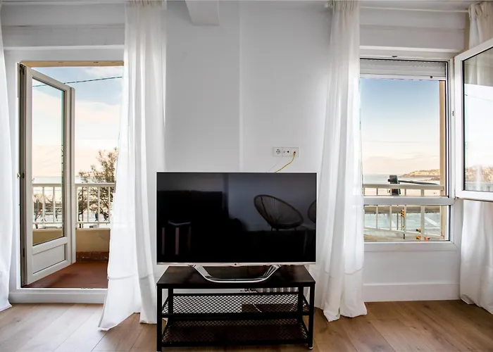 Llorenzu El Santu - Vistas Al Mar - 4 Hab Y 3 Banos - Vut-6322-as Apartamento Gijón